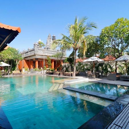 Adi Dharma Hotel Legian Exteriör bild