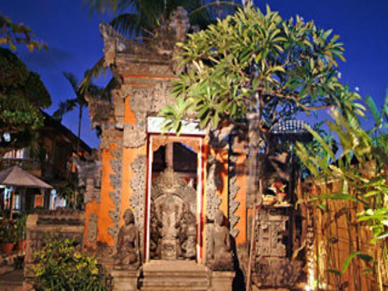Adi Dharma Hotel Legian Exteriör bild