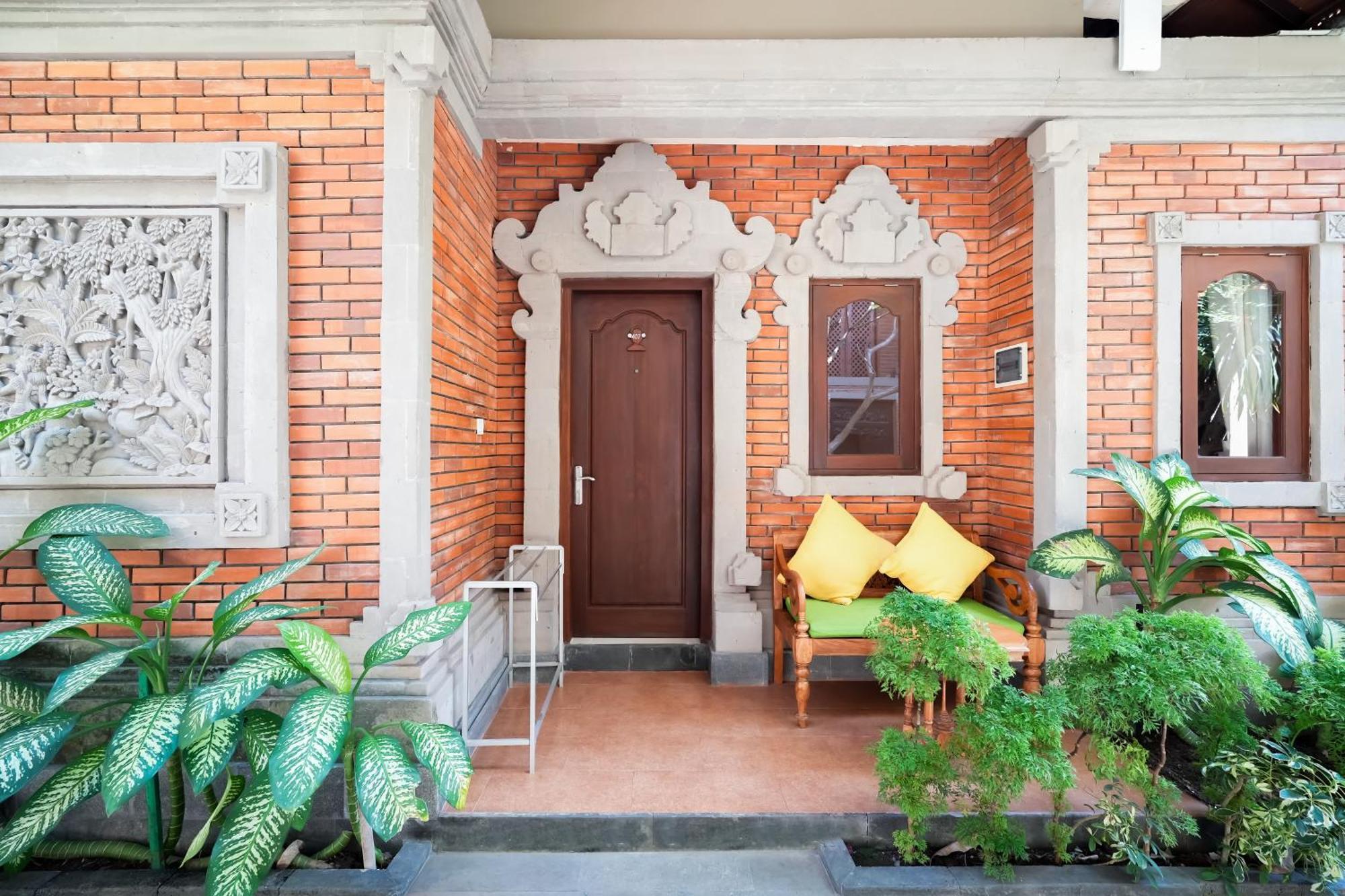 Adi Dharma Hotel Legian Exteriör bild