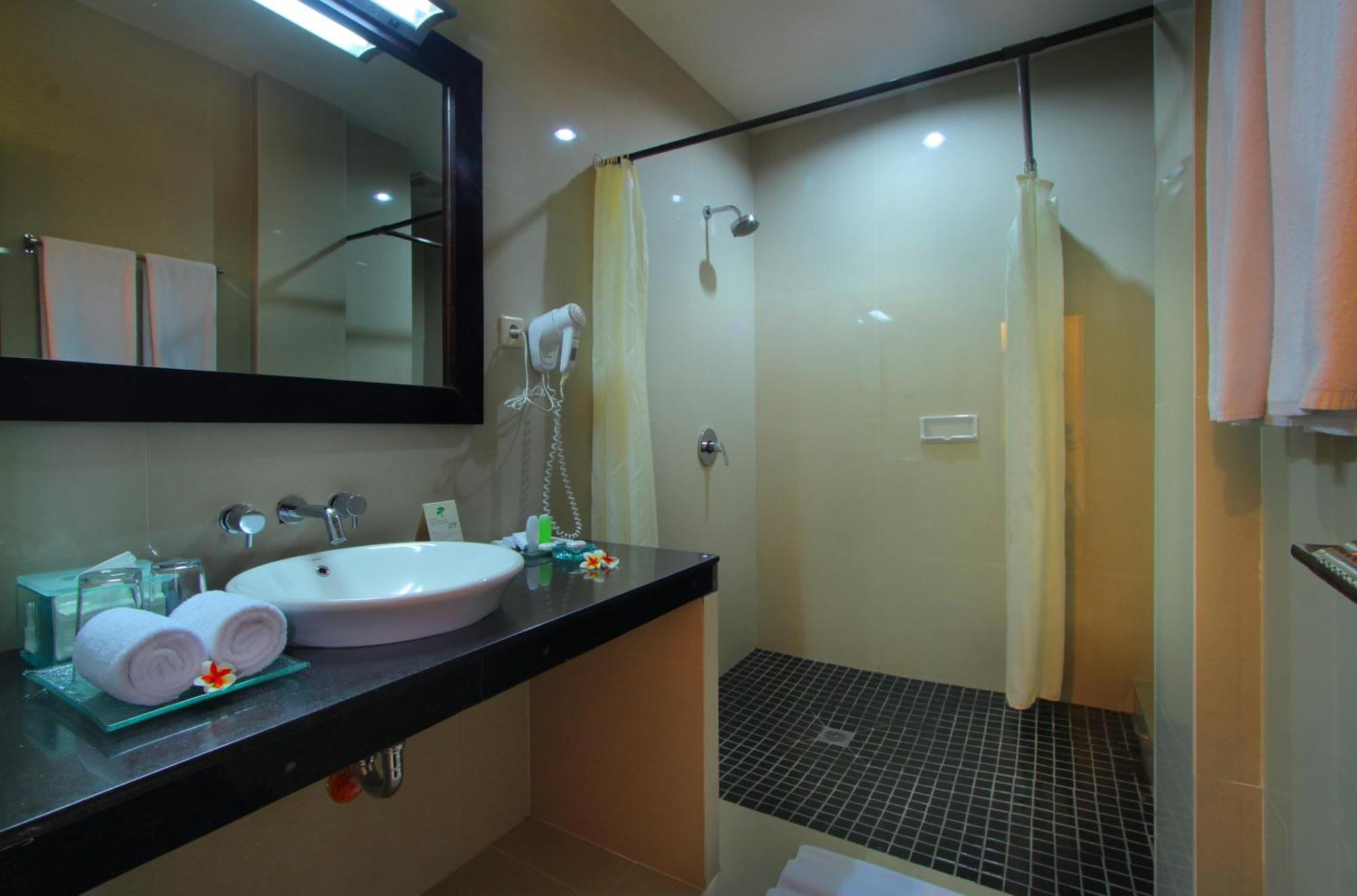 Adi Dharma Hotel Legian Exteriör bild