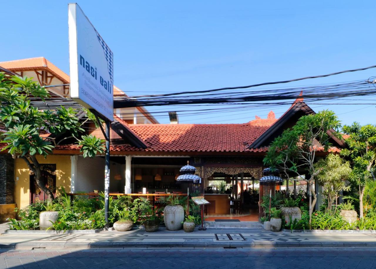 Adi Dharma Hotel Legian Exteriör bild
