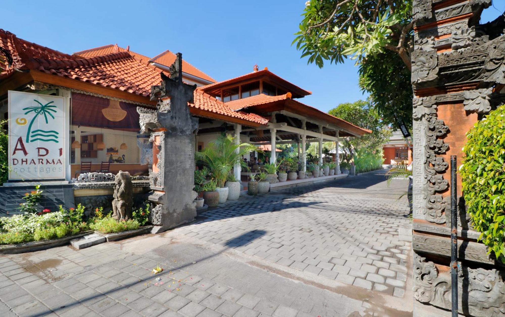 Adi Dharma Hotel Legian Exteriör bild