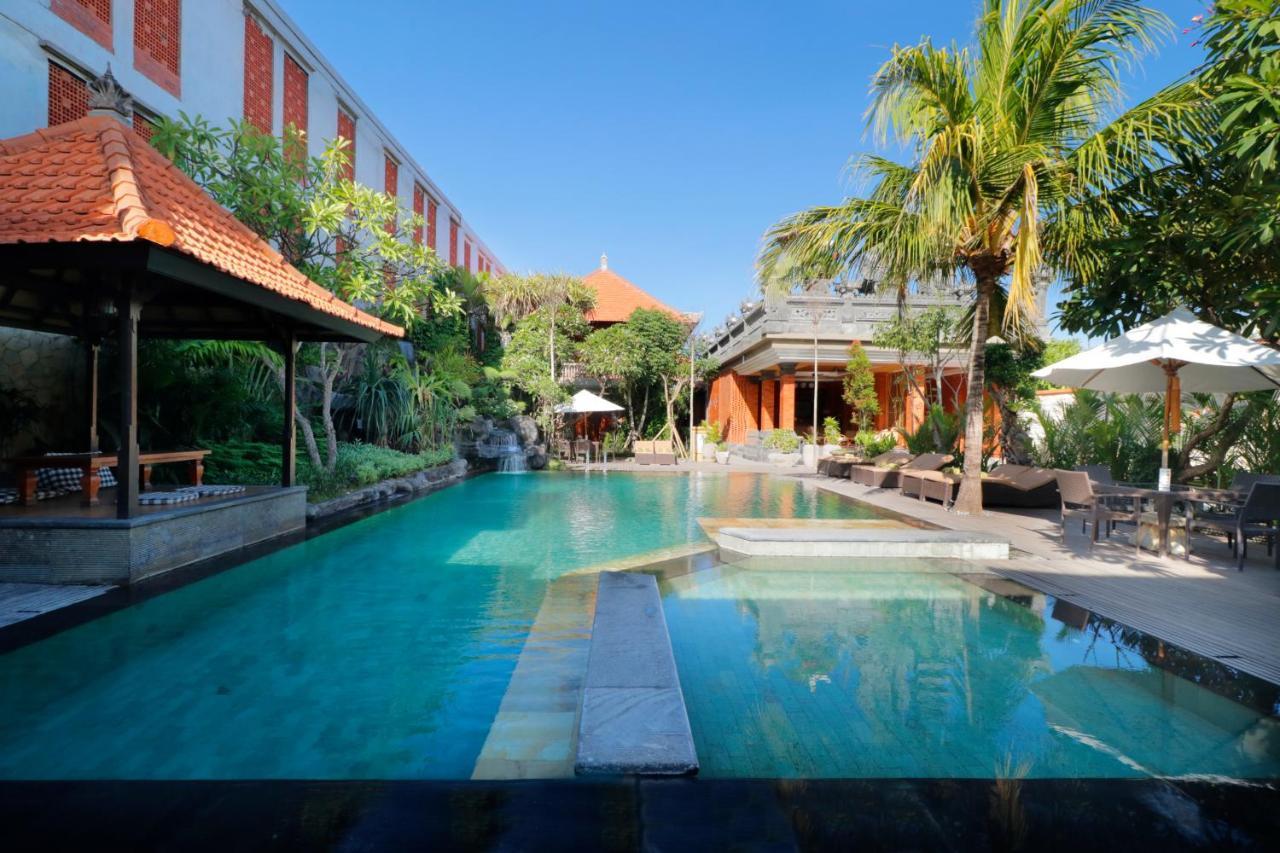 Adi Dharma Hotel Legian Exteriör bild